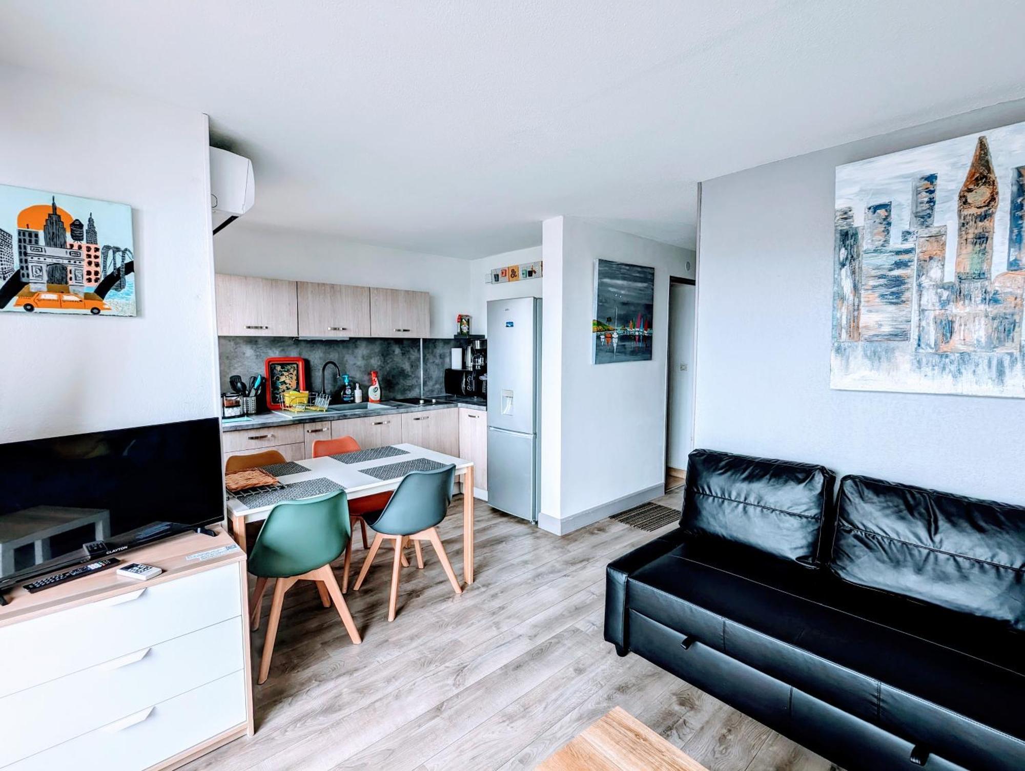 T2 Climatise Vue Sur Mer, Wifi, Piscine Et Parking Sete Bagian luar foto